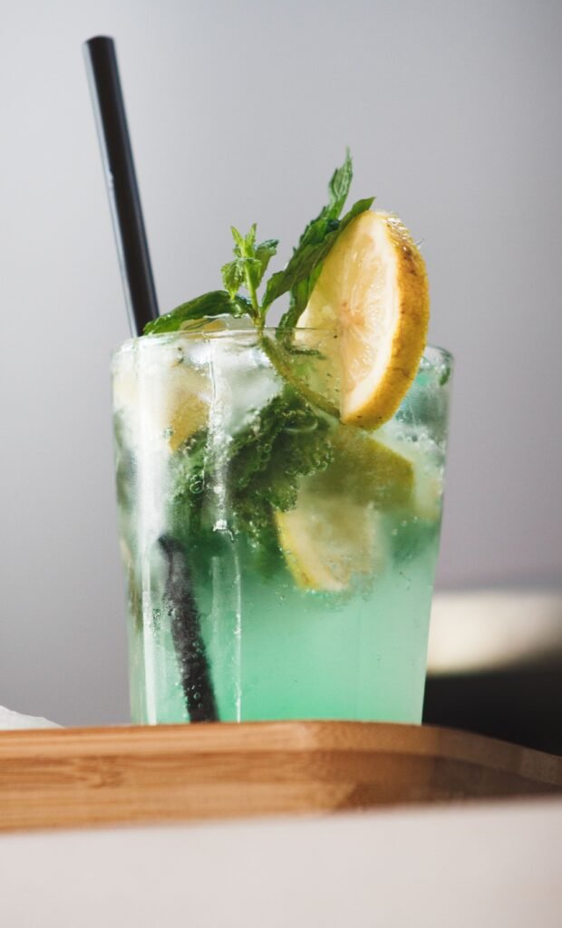 Best Blue Lagoon Mojito Mocktail Recipe pexels abdellahbnz 33722454